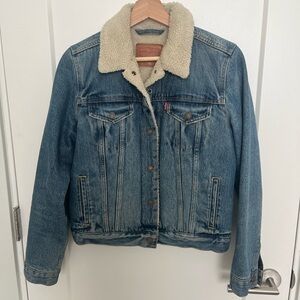 Levi's Sherpa-Lined Denim Trucker Jacket - Light Blue